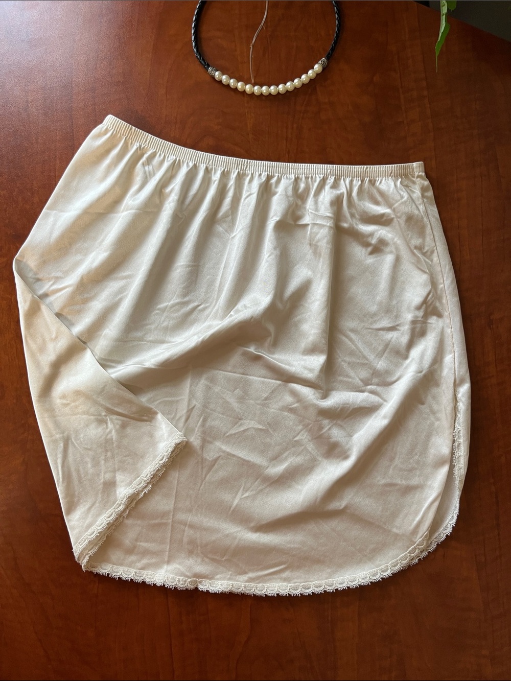 Vintage Vanity Fair 16” Slip Mini Skirt Lace Trim Nylon